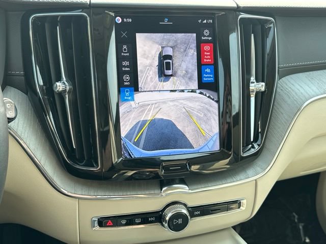 Certified 2025 Volvo XC60 B5 Ultra w/ Protection Package Premier AWD/4WD image 24