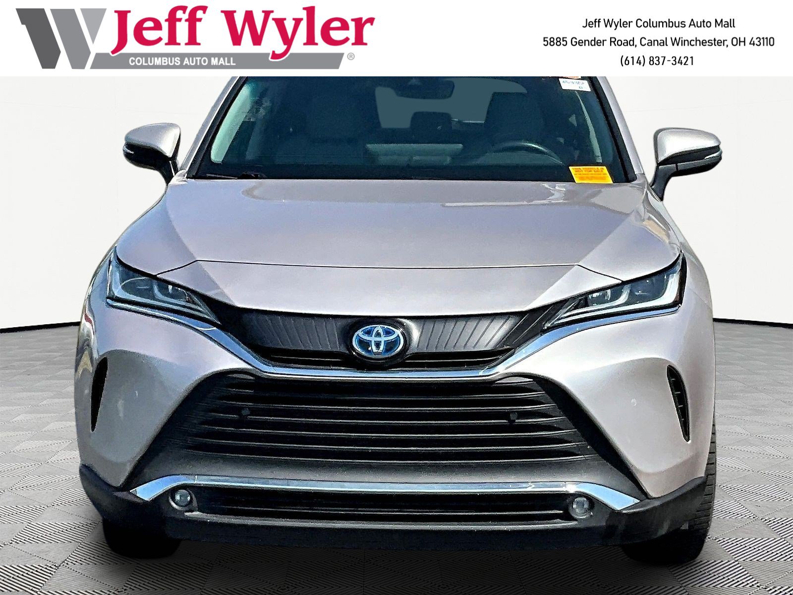 Used 2024 Toyota Venza XLE AWD/4WD image 1