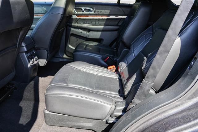 Used 2018 Ford Explorer Platinum image 24