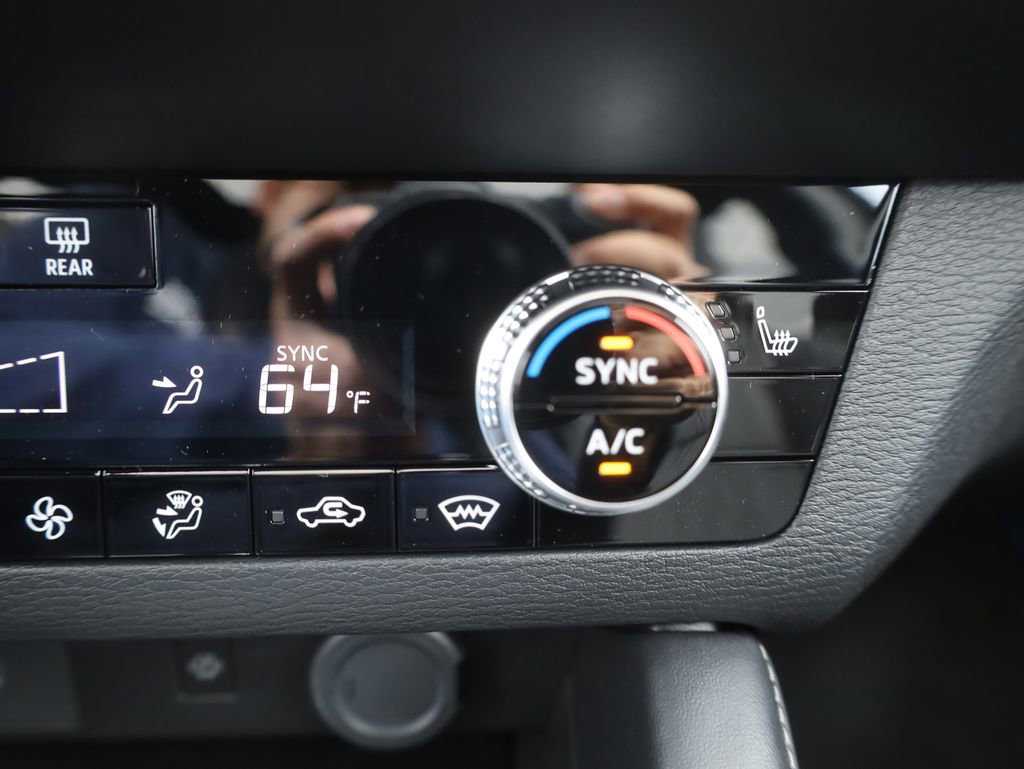 New 2025 Mitsubishi Outlander SEL Black Edition image 46