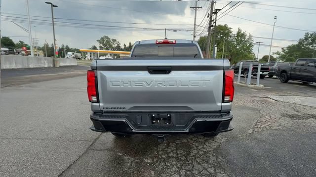 Used 2024 Chevrolet Colorado Z71 w/ Z71 Convenience Package 2 AWD/4WD image 7