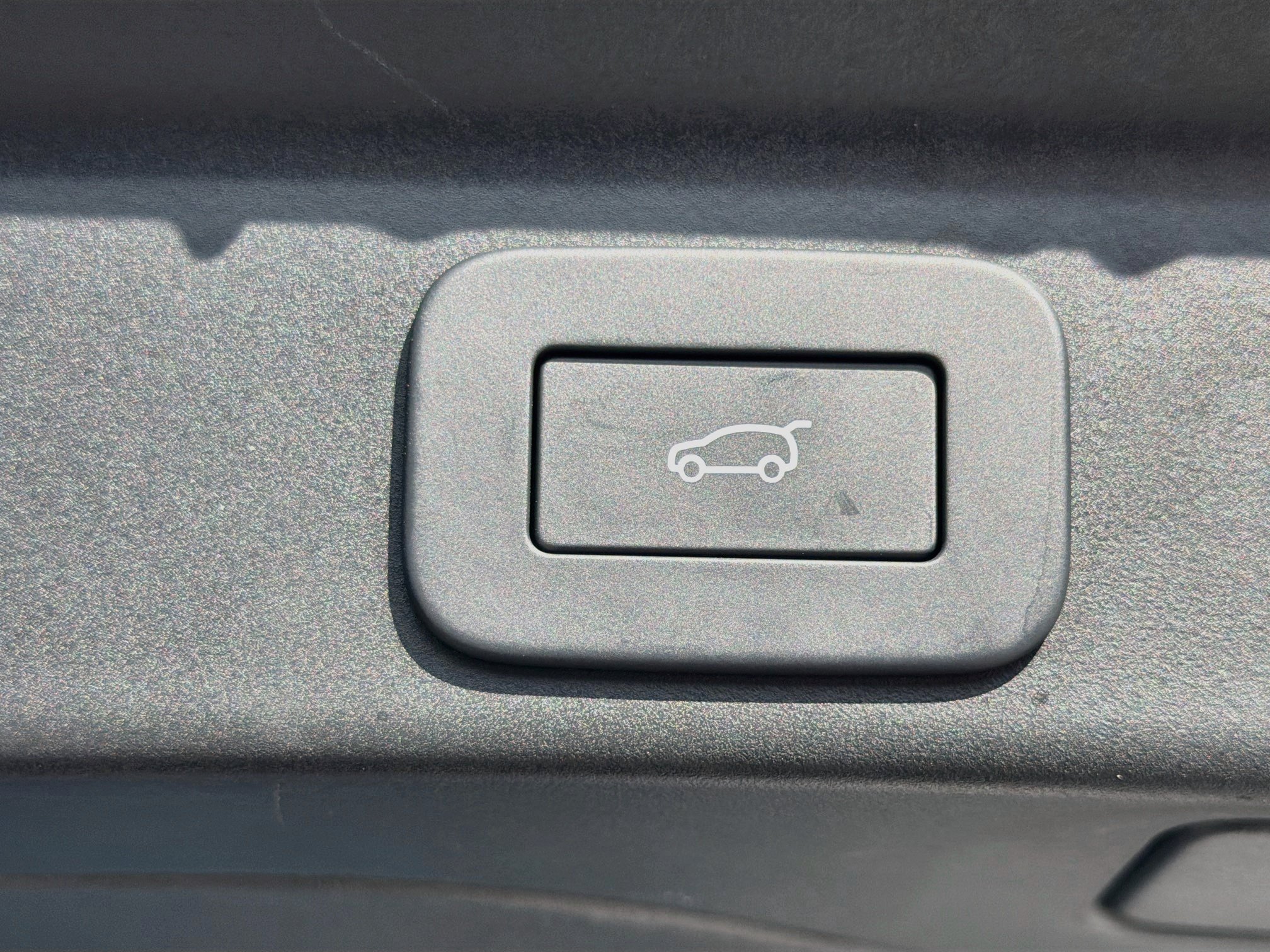 Used 2026 Jaguar F-PACE R-Dynamic S AWD/4WD image 14