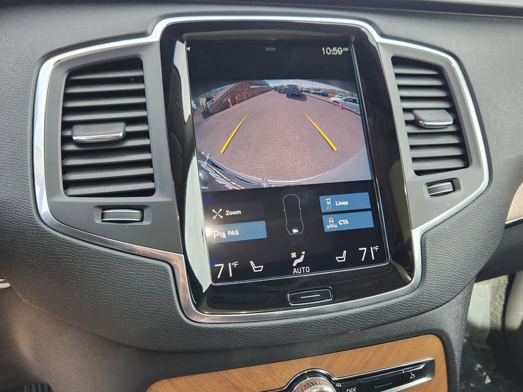 Used 2021 Volvo XC90 T6 Momentum w/ Climate Package image 8