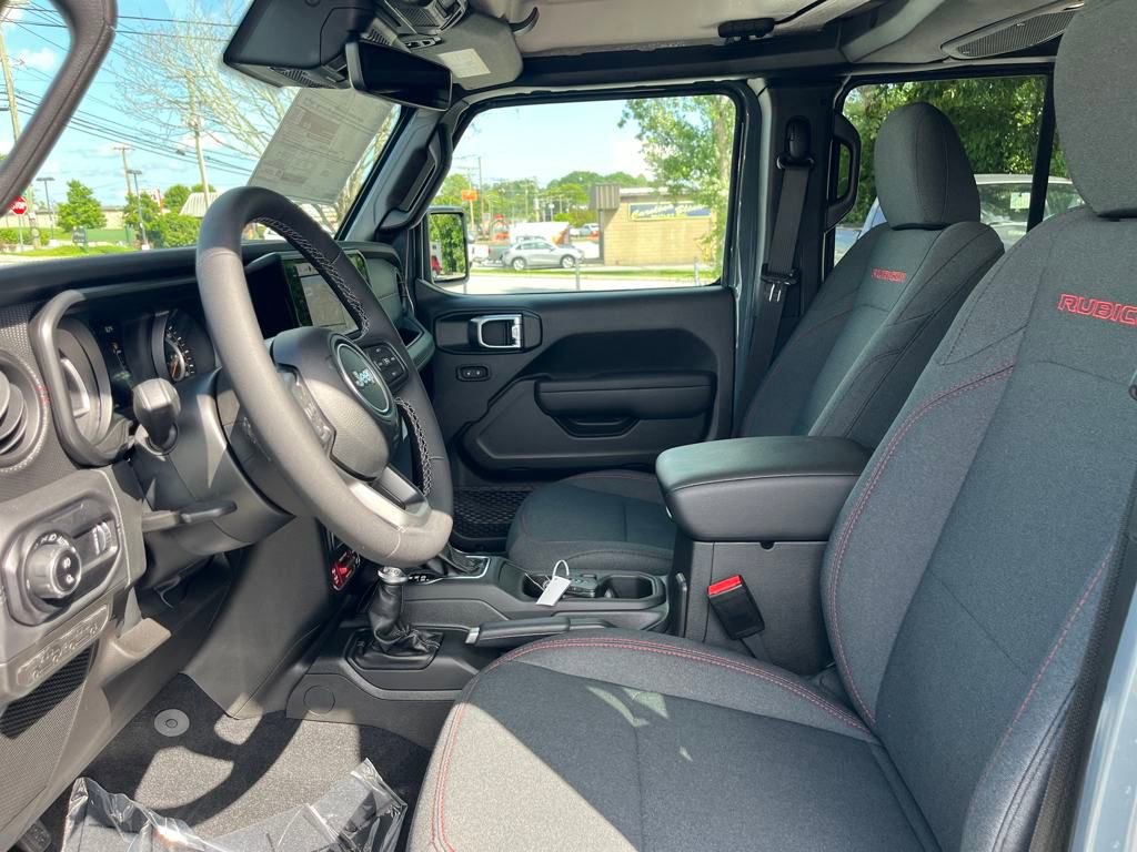 New 2025 Jeep Gladiator Rubicon w/ Convenience Group image 9