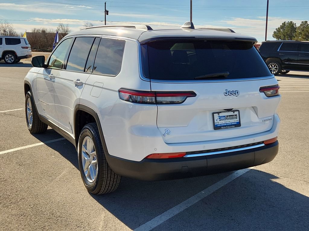 New 2025 Jeep Grand Cherokee L Laredo image 3