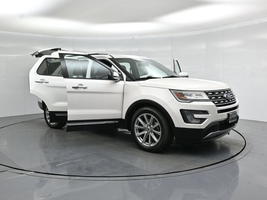 Used 2017 Ford Explorer Limited FWD image 32