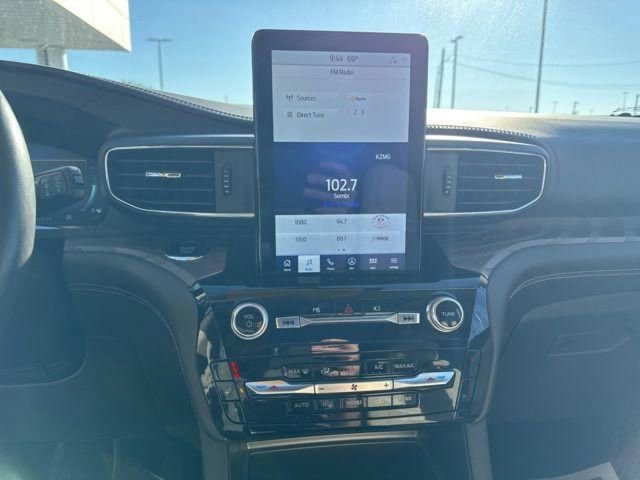 Used 2021 Ford Explorer Platinum image 25