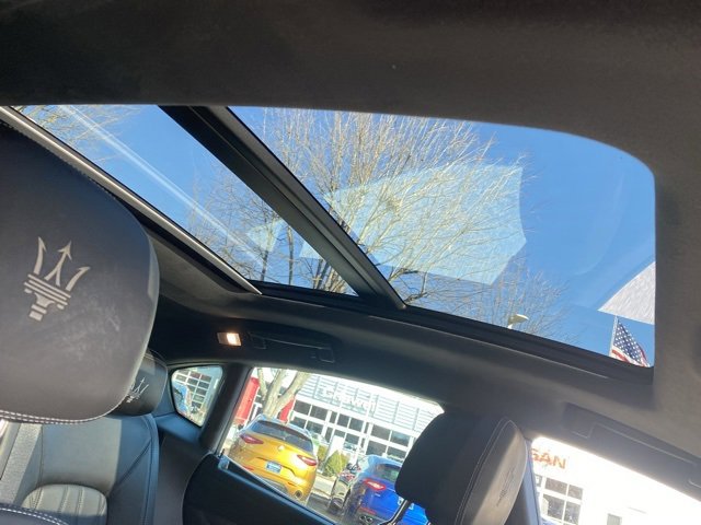 Used 2023 Maserati Levante Modena image 43