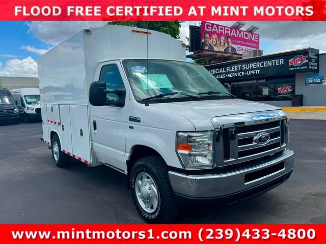 Used 2015 Ford E-350 and Econoline 350 Super Duty w/ Power Windows & Locks Group RWD image 7