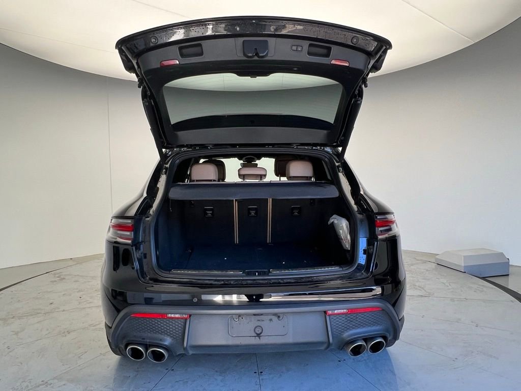 Certified 2023 Porsche Macan S AWD/4WD image 20