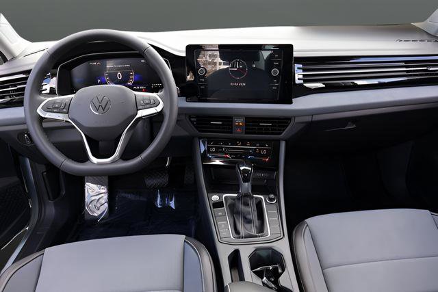 Certified 2026 Volkswagen Jetta SE FWD image 14