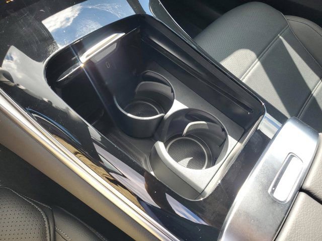 Certified 2025 Mercedes-Benz GLC 300 image 35