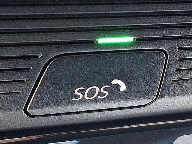Used 2024 Volkswagen Atlas Cross Sport SE FWD image 23