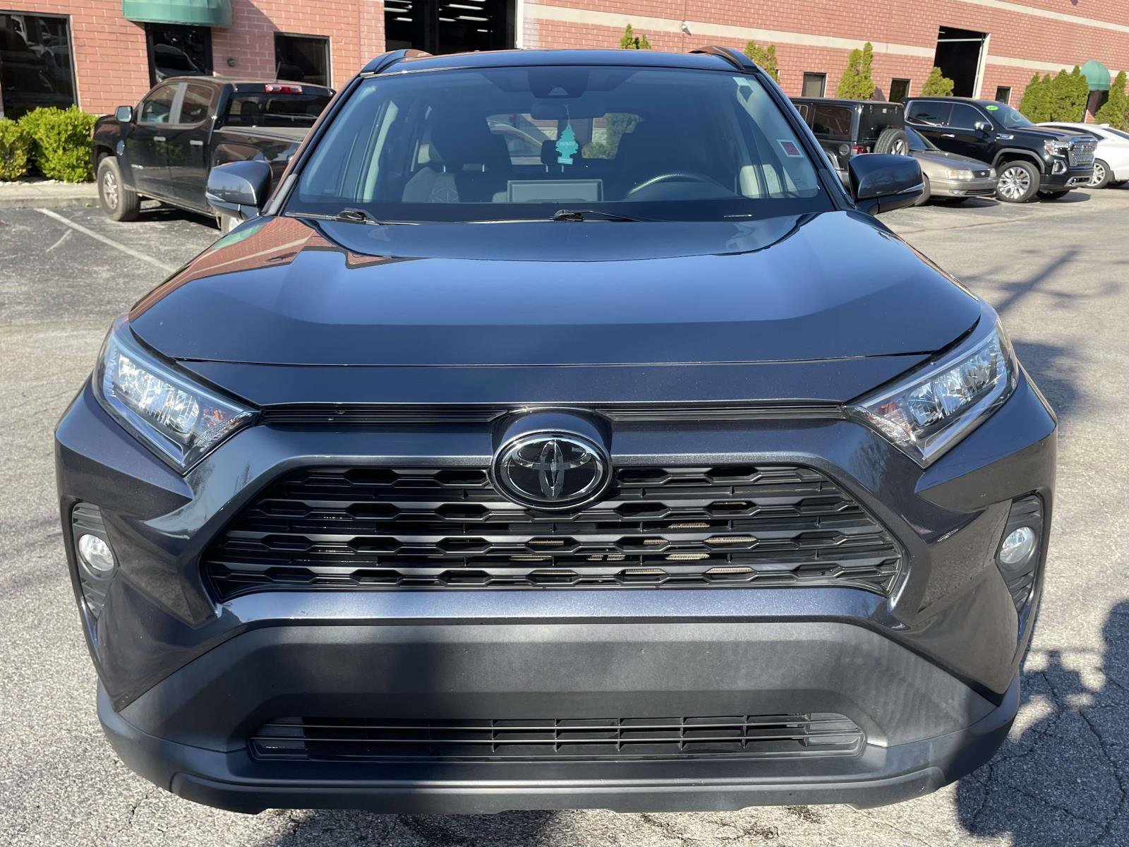 Used 2021 Toyota RAV4 XLE image 27