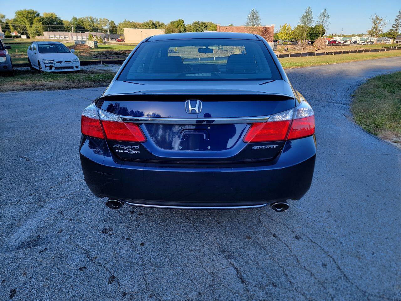 Used 2015 Honda Accord Sport image 8
