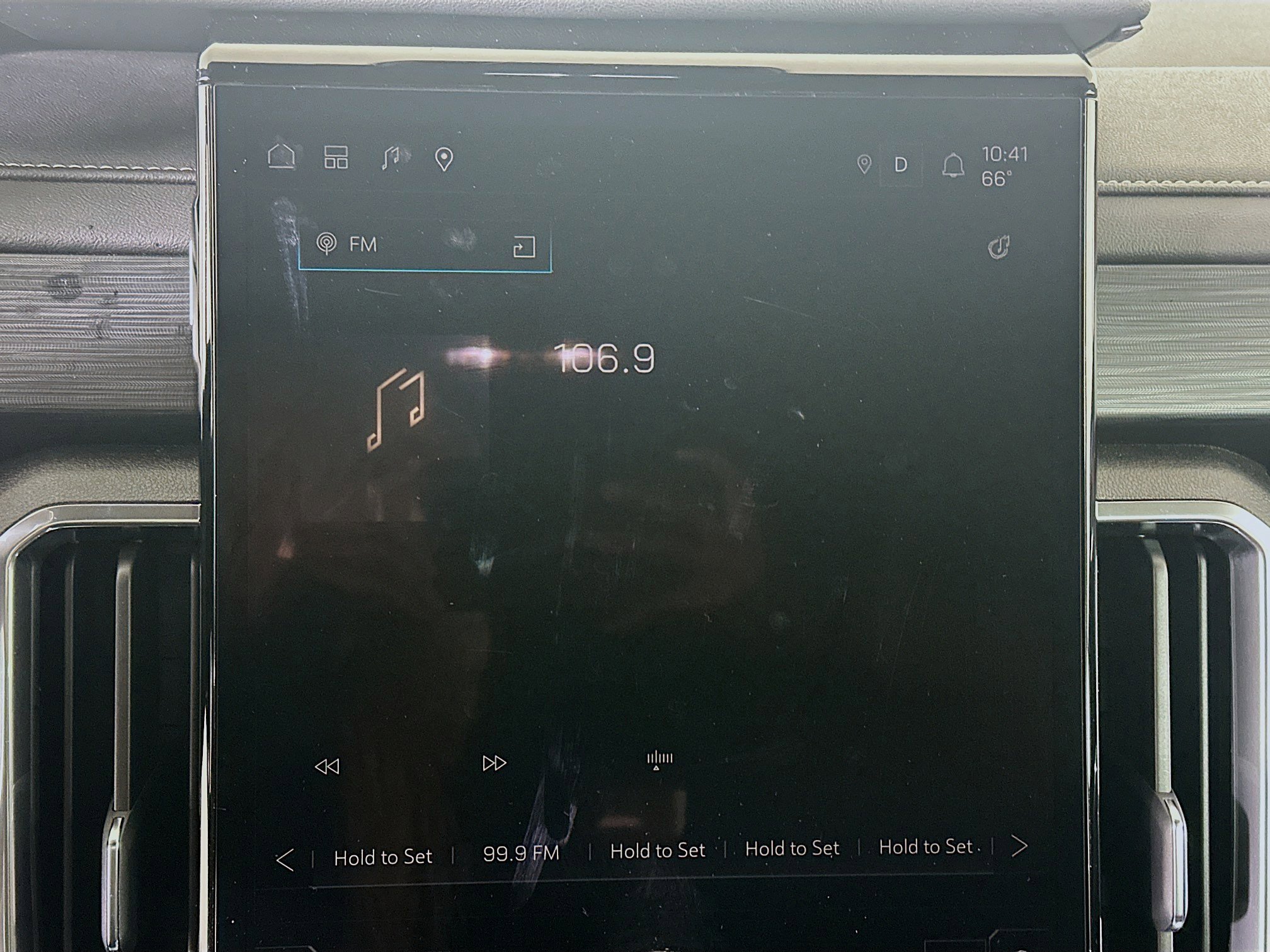 Used 2025 GMC Acadia Elevation image 21