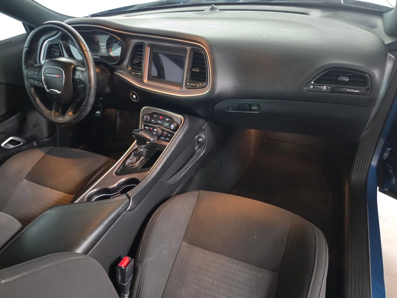 Used 2022 Dodge Challenger R/T w/ Driver Convenience Group image 20