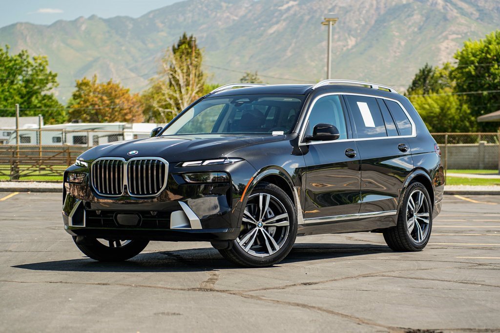 Used 2023 BMW X7 xDrive40i w/ Parking Assistance Package