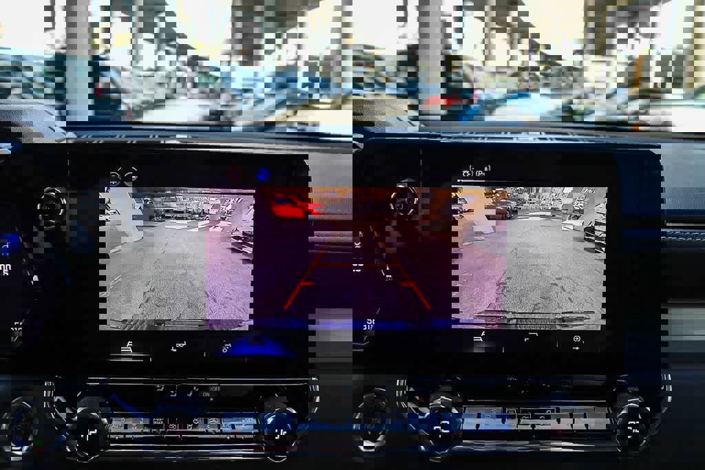 Used 2024 Chevrolet Colorado LT w/ LT Convenience Package image 24