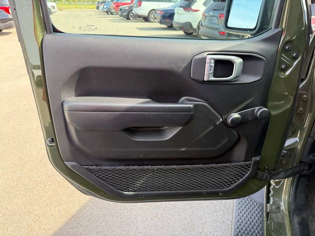 Used 2023 Jeep Wrangler Sport image 6