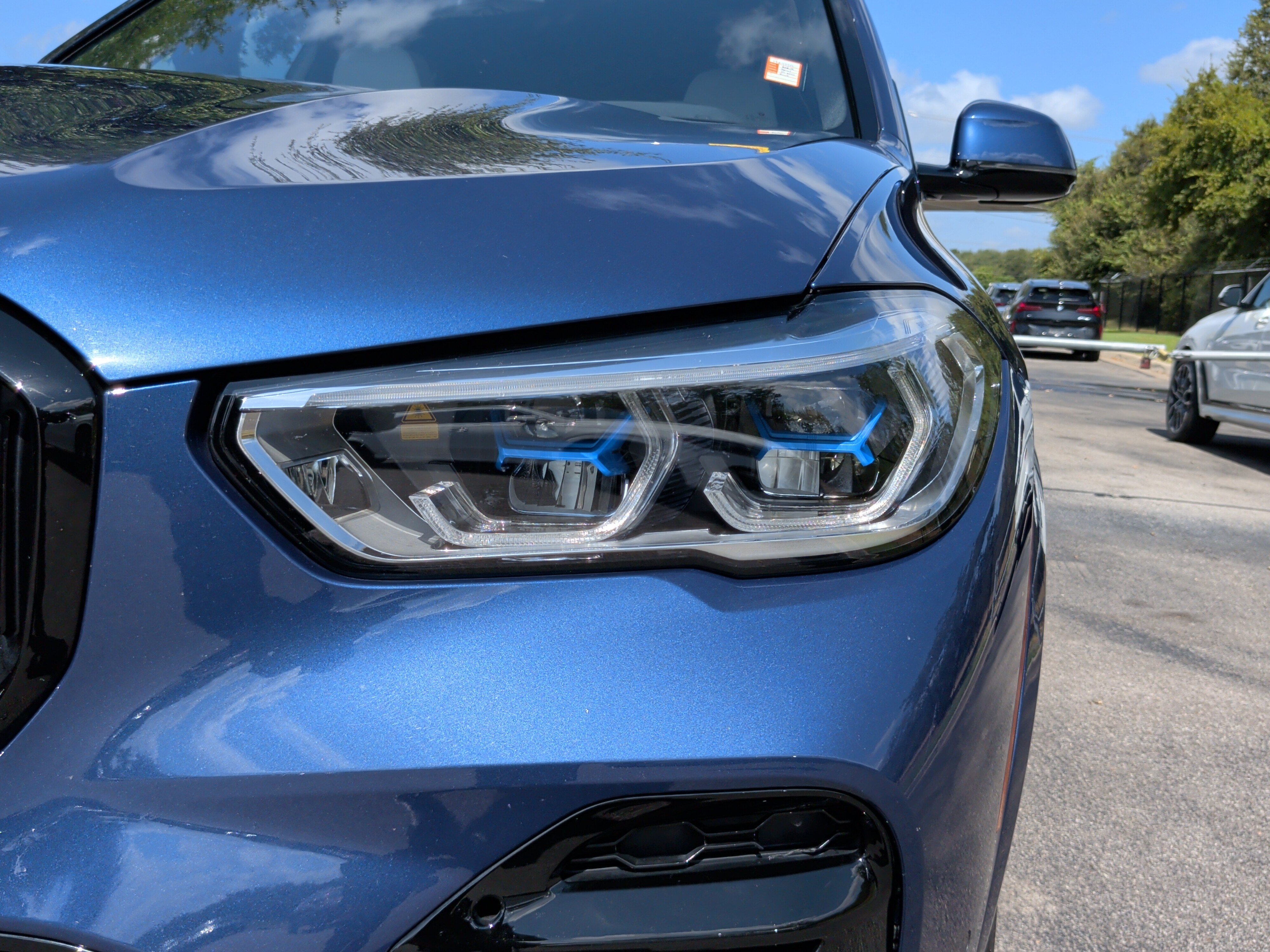 Certified 2023 BMW X5 M50i w/ Executive Package AWD/4WD image 3