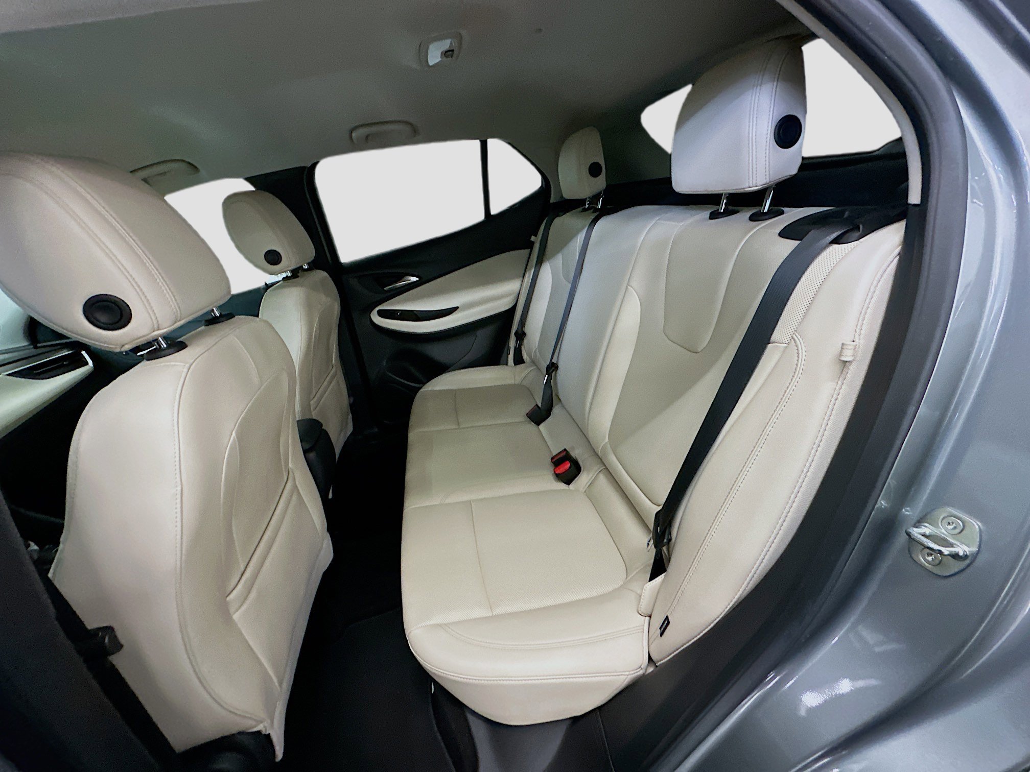 Used 2024 Buick Encore GX Sport Touring image 28