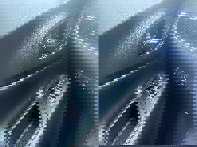 Used 2018 Chevrolet Equinox LT image 39