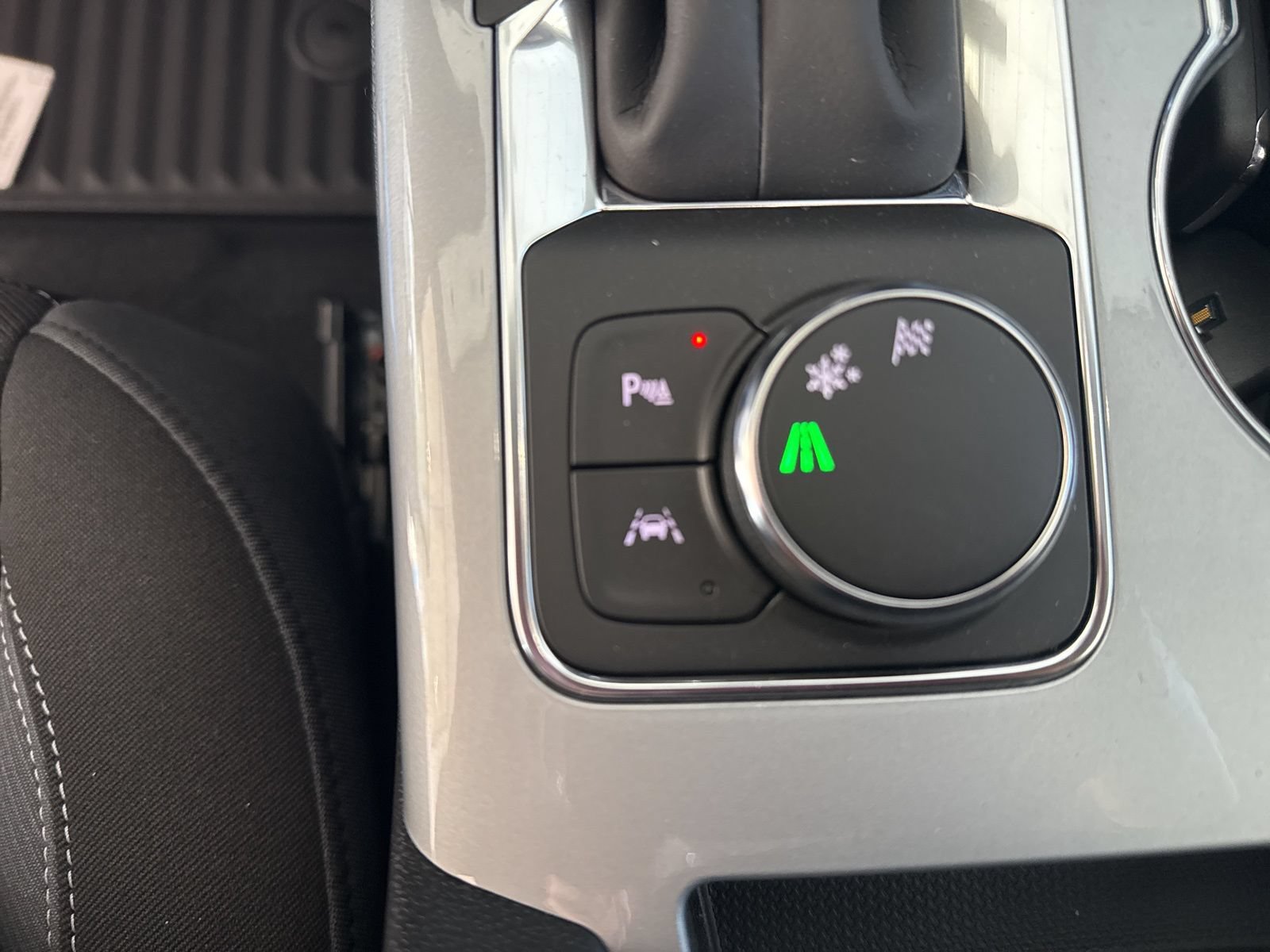 New 2026 Chevrolet Blazer LT w/ Convenience Package FWD image 26