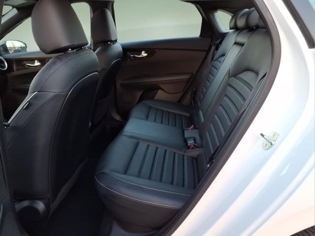 Used 2023 Kia Forte GT-Line w/ GT-Line Premium Package image 13