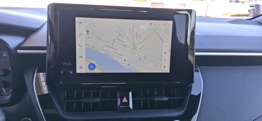 Used 2024 Toyota Corolla SE w/ SE Package image 10