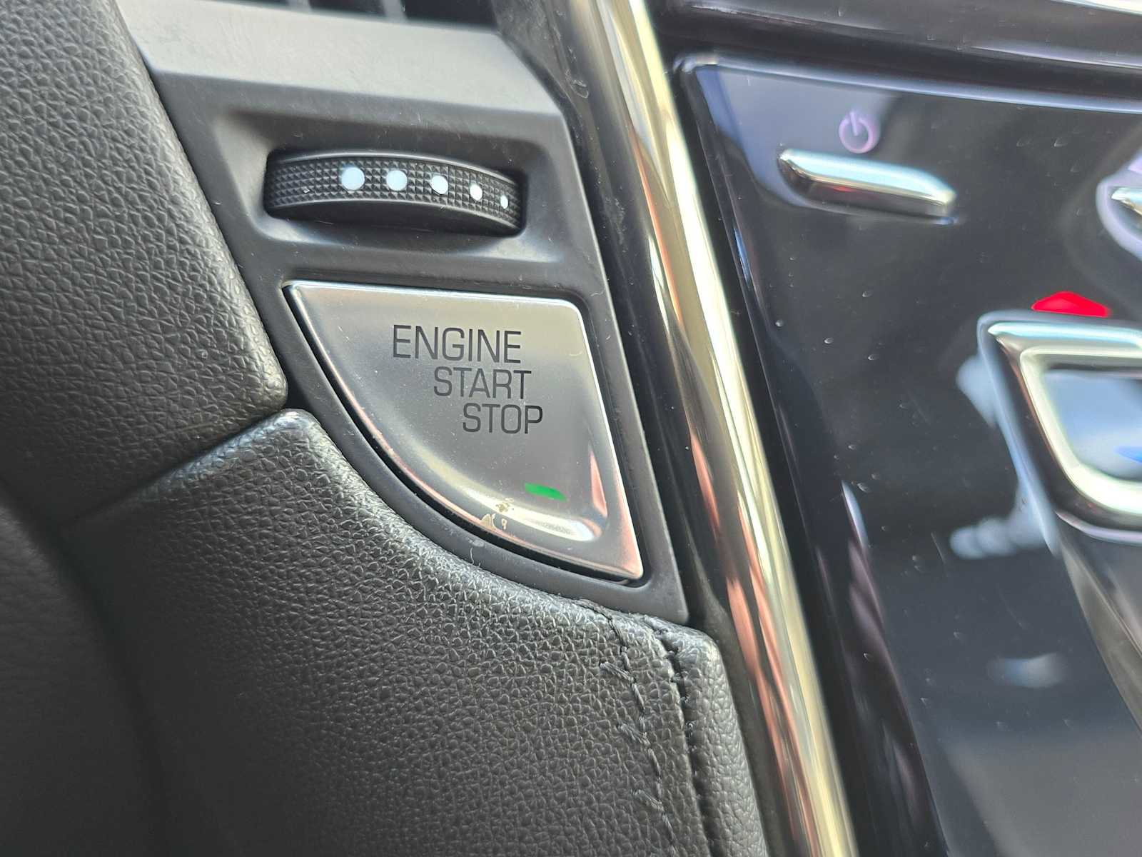 Used 2014 Cadillac ATS Luxury w/ Sun And Sound Package image 32