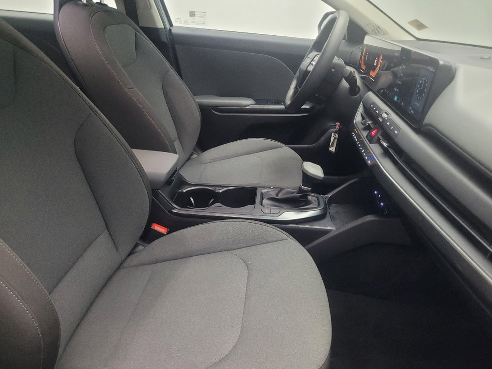 Used 2025 Kia K4 FWD image 21