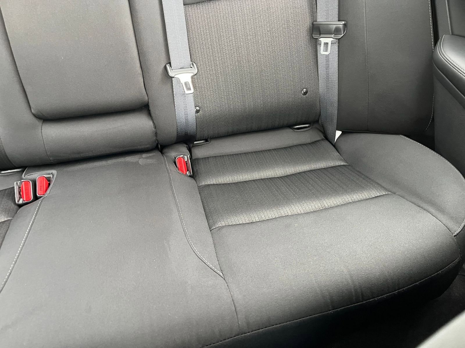 Used 2025 Nissan Altima 2.5 SV FWD image 38