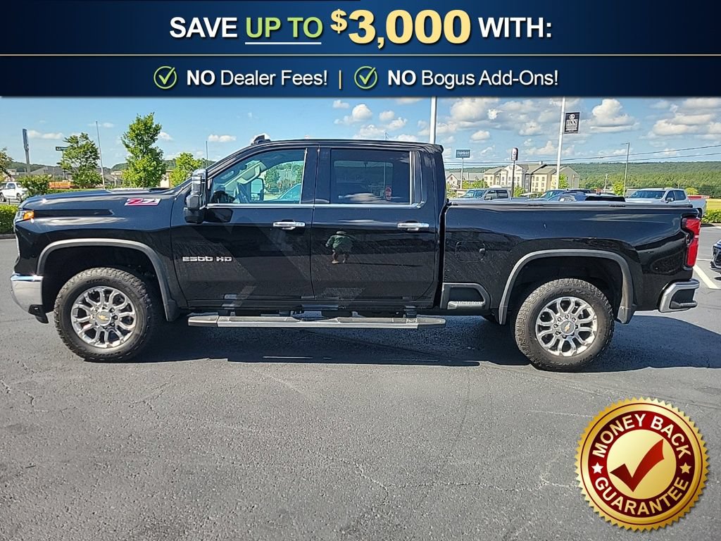 Used 2025 Chevrolet Silverado 2500 LTZ w/ LTZ Plus Package AWD/4WD image 5