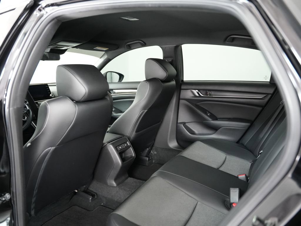Used 2021 Honda Accord Sport image 35