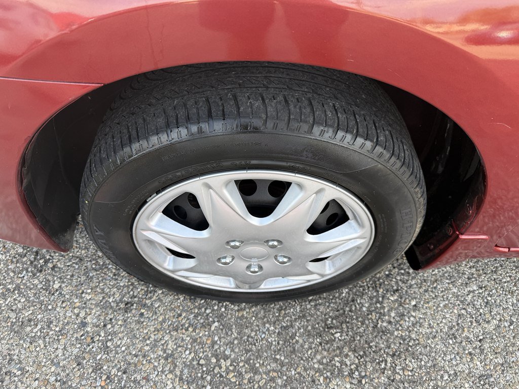 Used 2015 Nissan Sentra SV FWD image 10