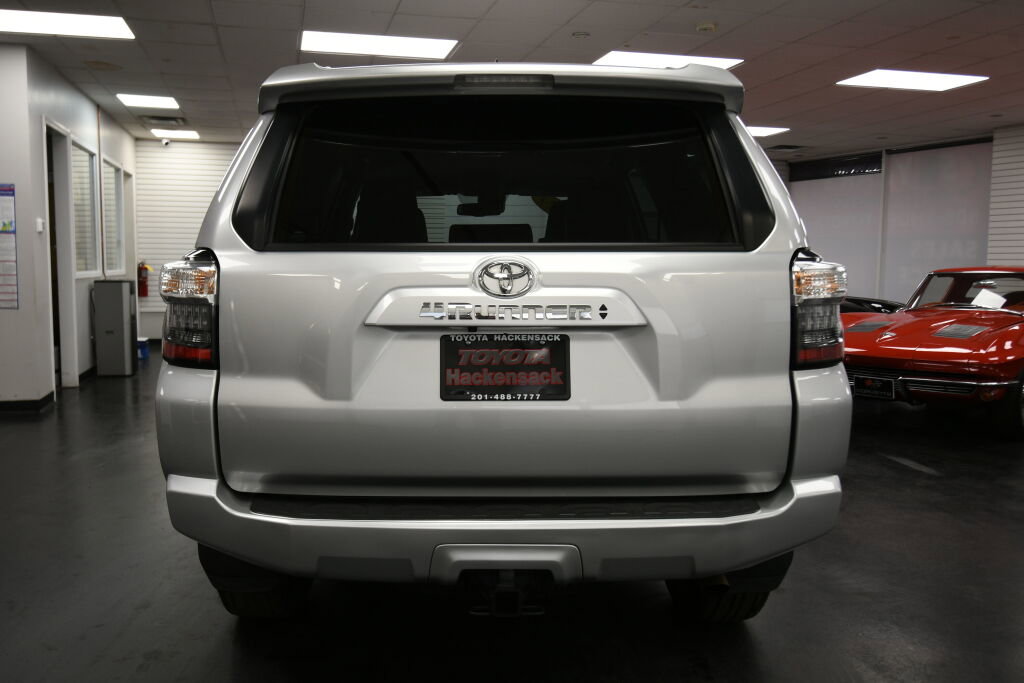 Certified 2024 Toyota 4Runner SR5 Premium image 6