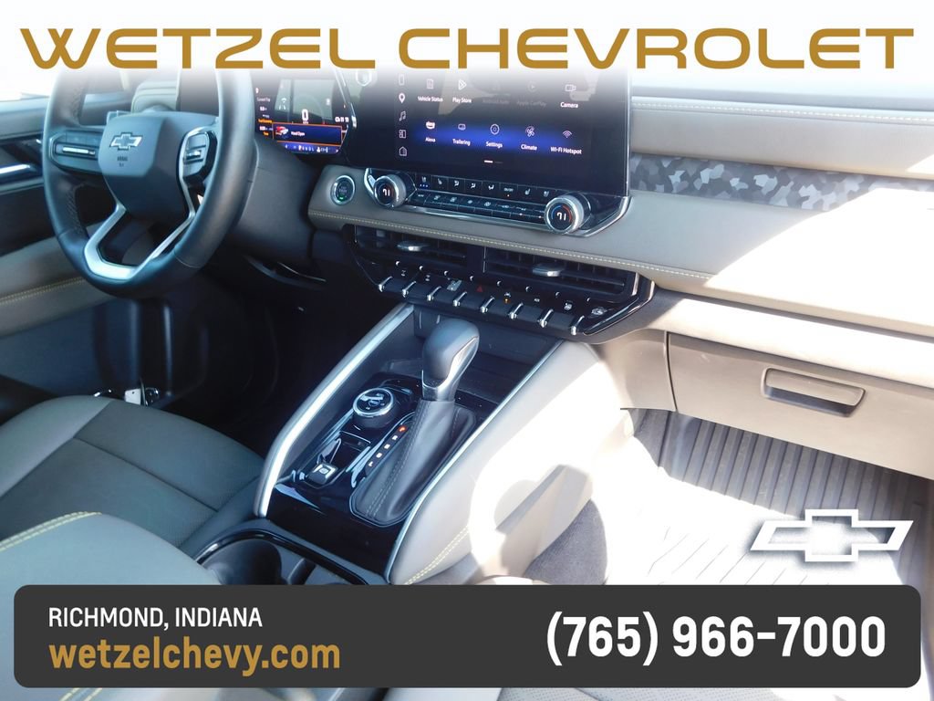 Used 2025 Chevrolet Colorado ZR2 w/ Technology Package AWD/4WD image 21