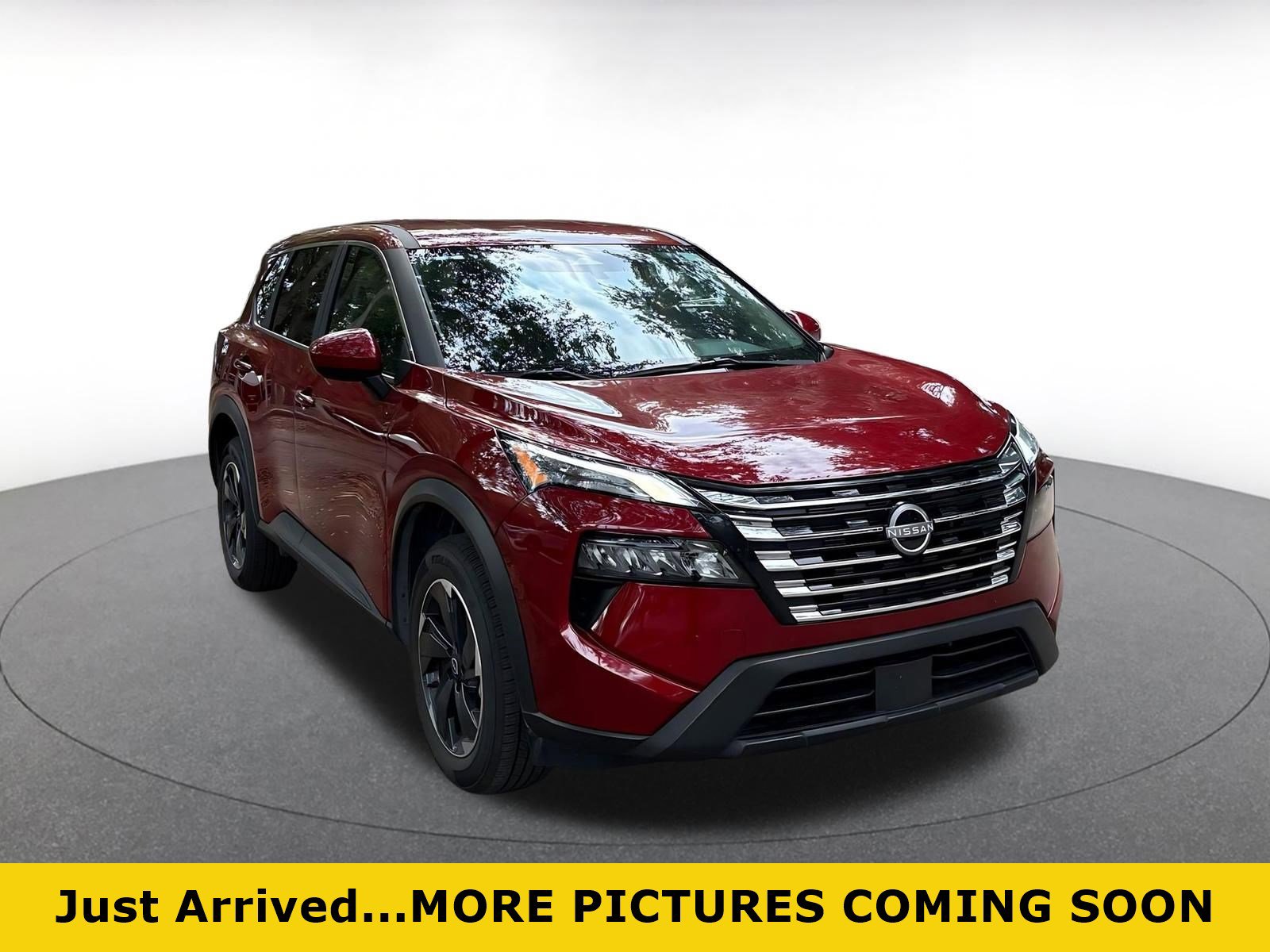 Used 2025 Nissan Rogue SV