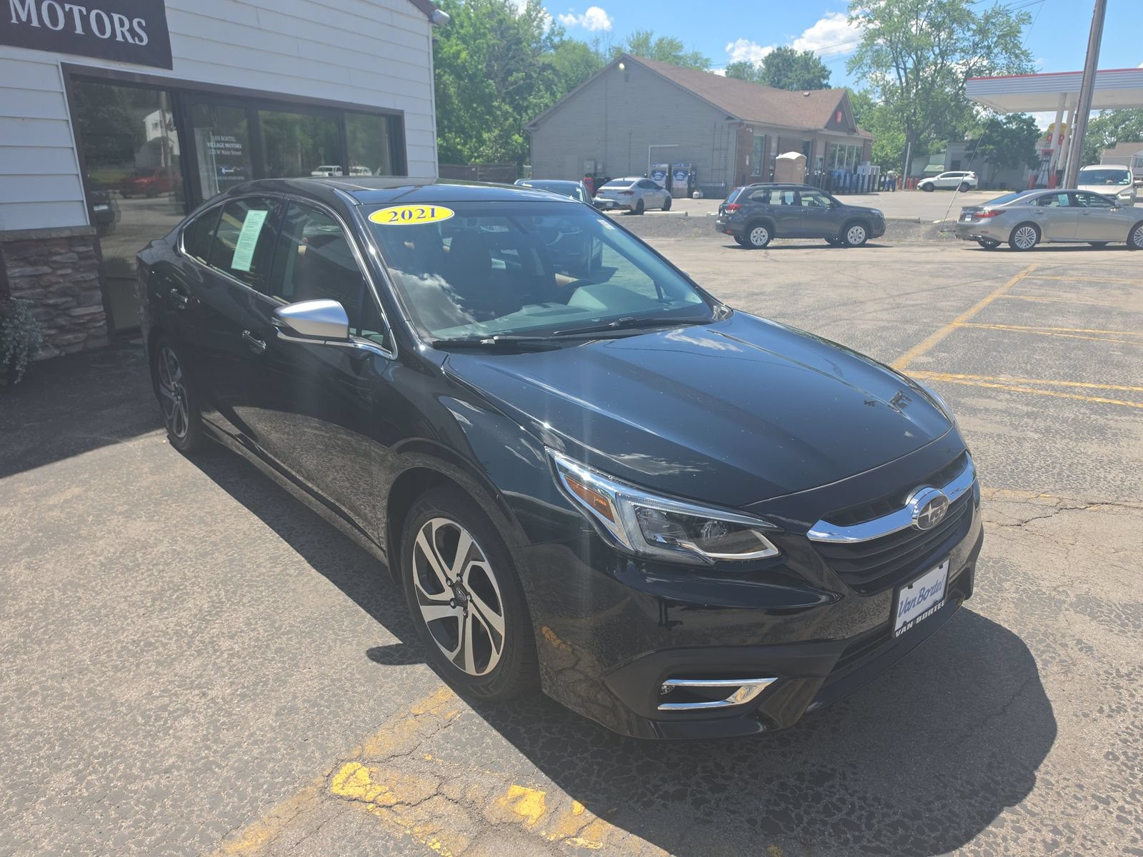 Used 2021 Subaru Legacy Touring XT AWD/4WD image 3