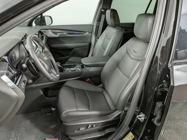 New 2025 Cadillac XT6 Sport w/ LPO, Floor Liner Package image 18