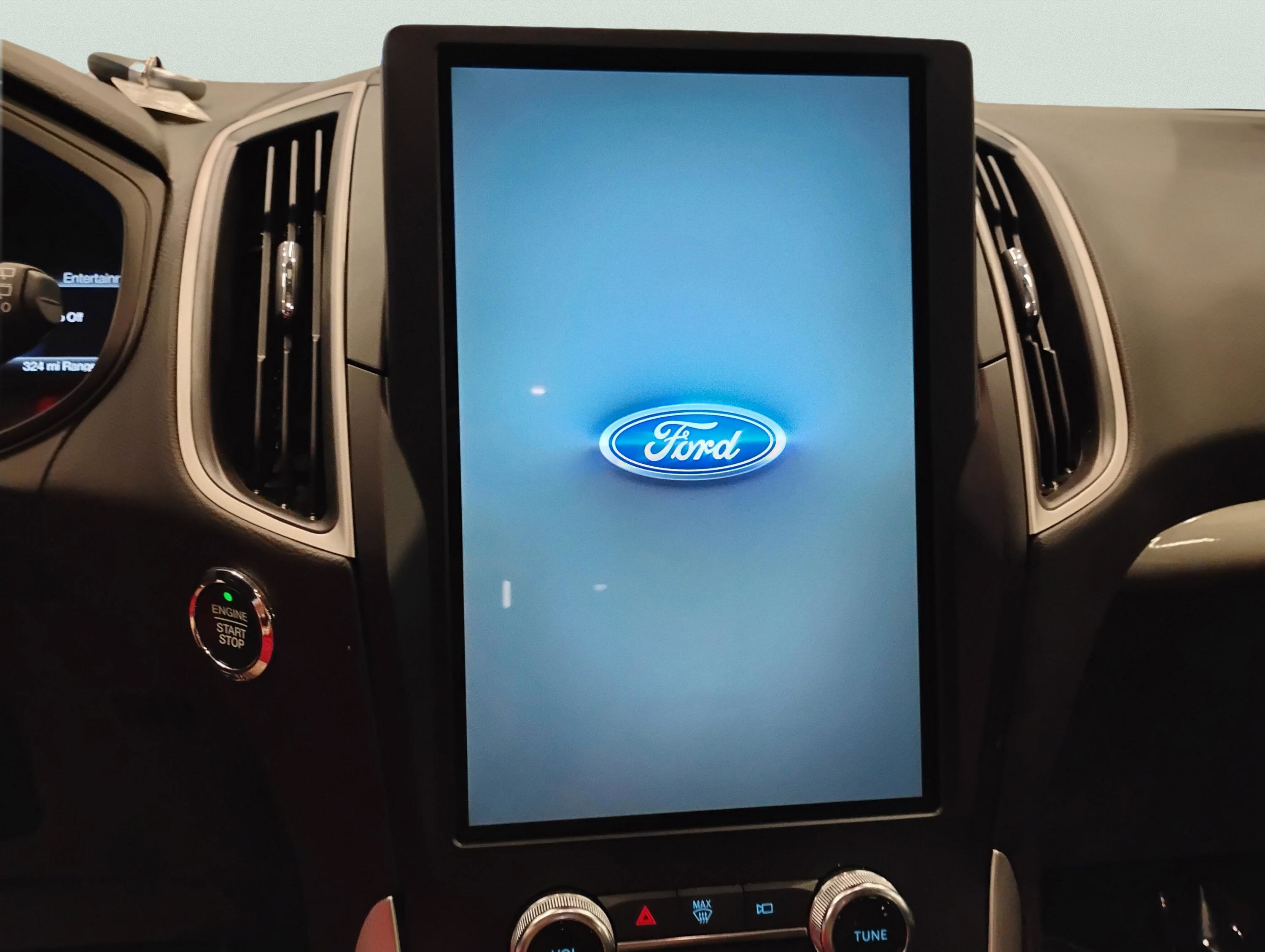 Used 2024 Ford Edge SEL AWD/4WD image 18