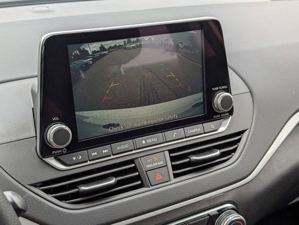 Used 2025 Nissan Altima 2.5 S FWD image 24