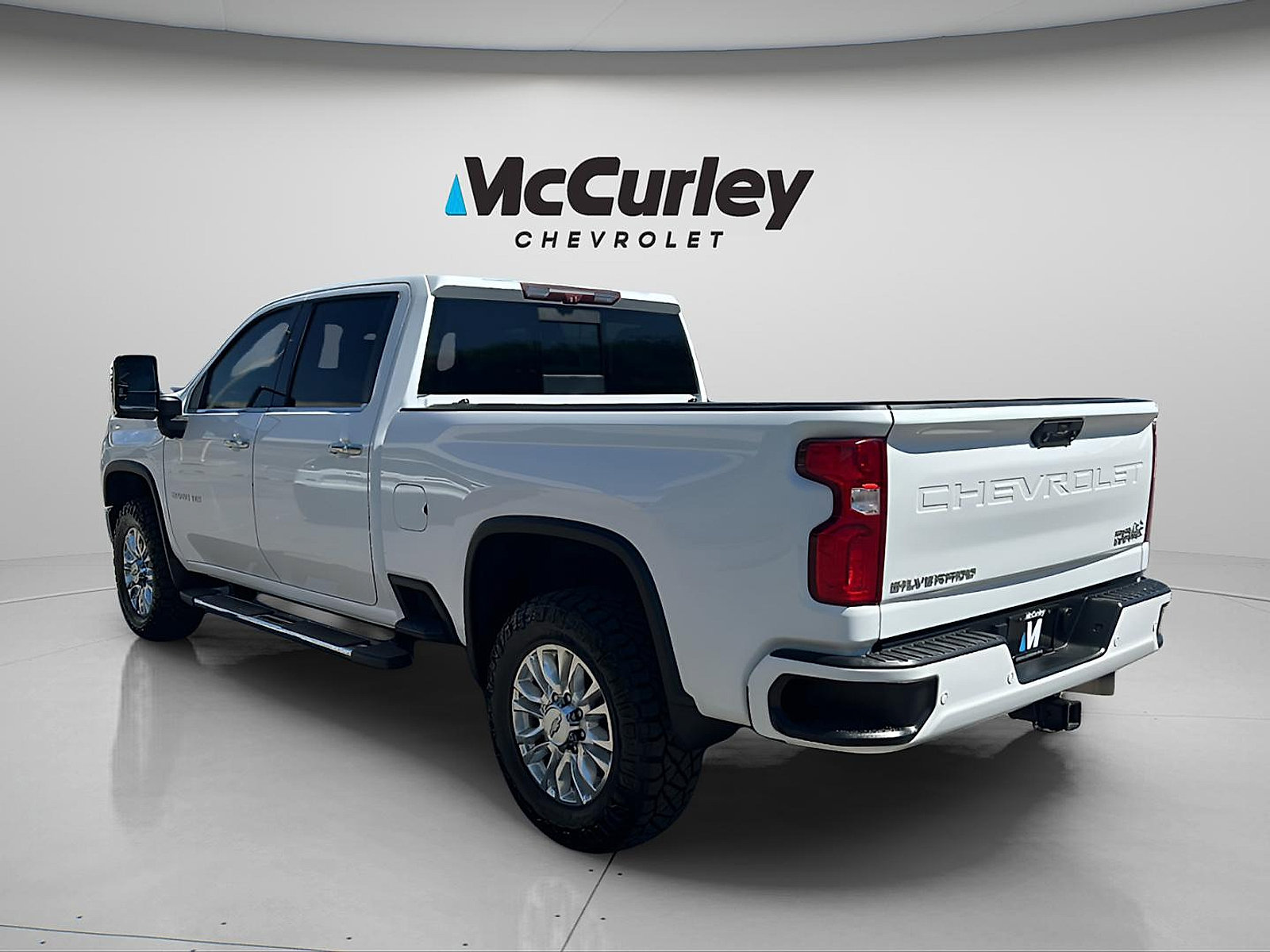 Used 2020 Chevrolet Silverado 2500 High Country w/ Z71 Off-Road Package AWD/4WD image 5