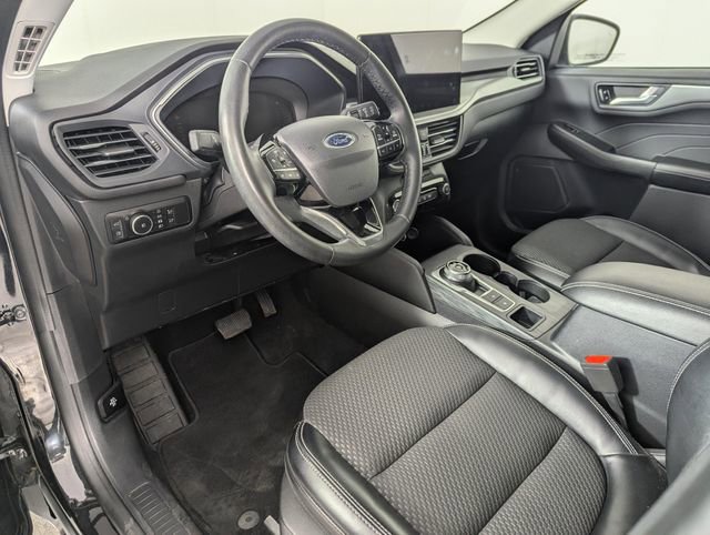 Used 2023 Ford Escape SE image 16