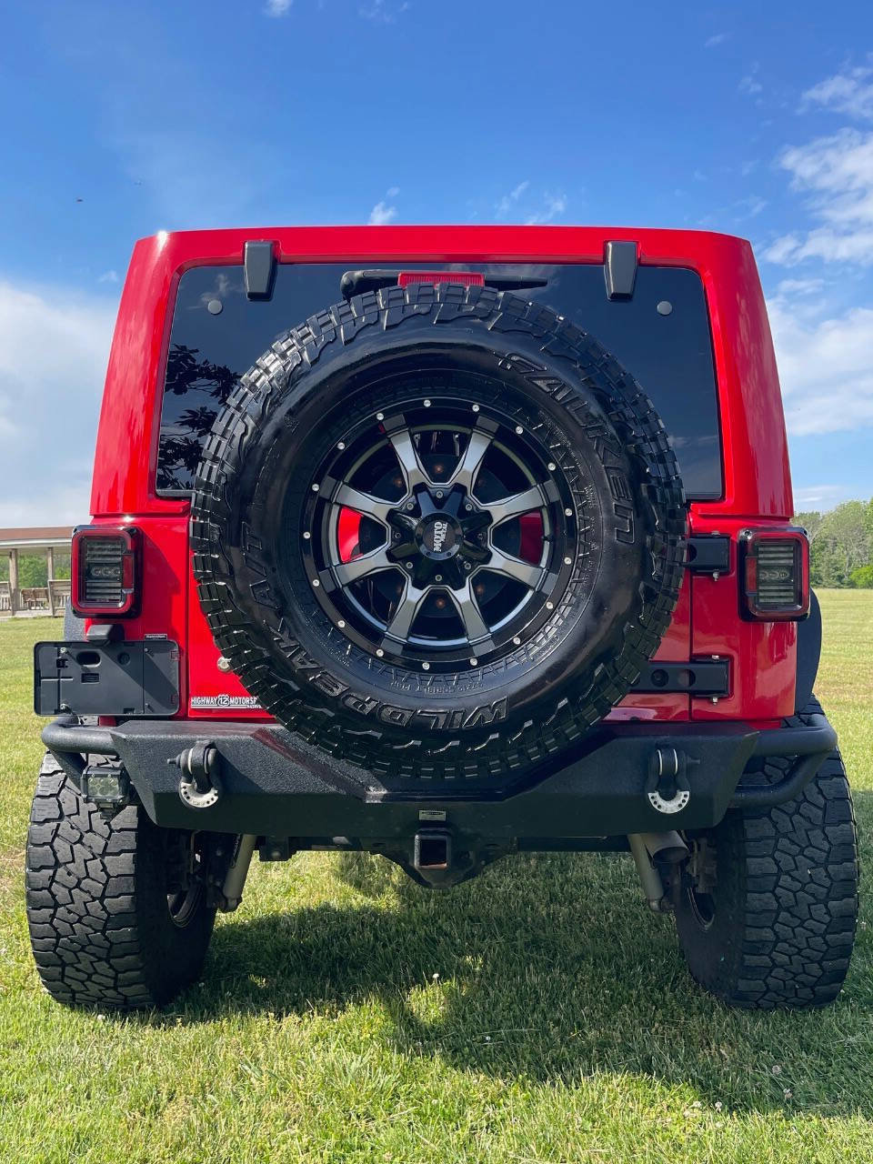 Used 2015 Jeep Wrangler Unlimited Sahara AWD/4WD image 4