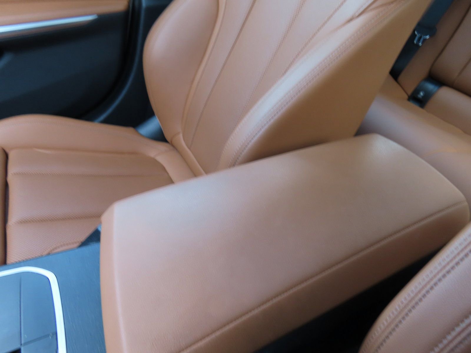 Used 2022 BMW 330i xDrive Sedan w/ Driving Assistance Package image 30