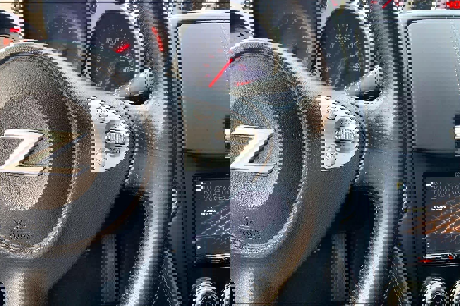 Used 2016 Nissan 370Z w/ Sport Package image 21