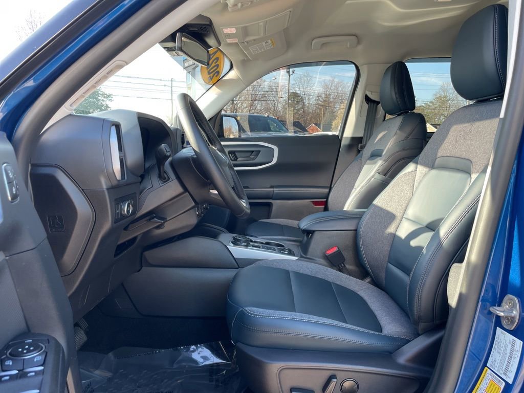 Used 2024 Ford Bronco Sport Outer Banks image 4