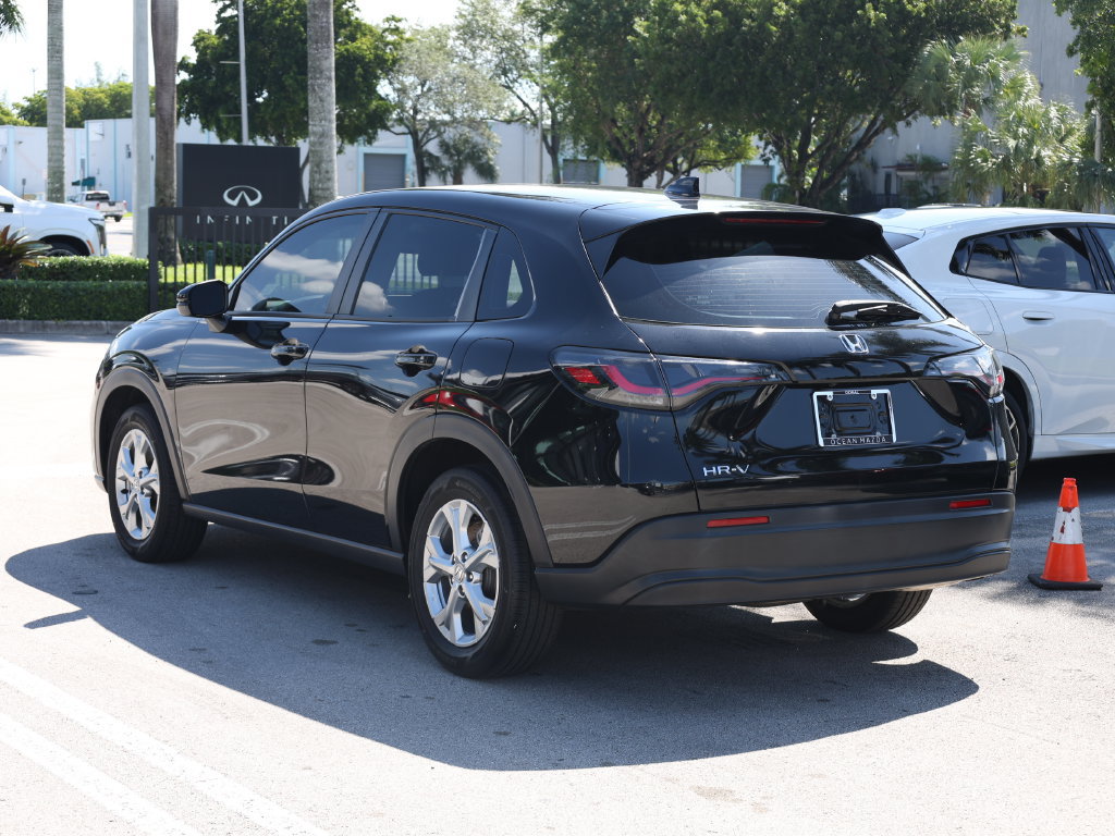 Used 2024 Honda HR-V LX image 4